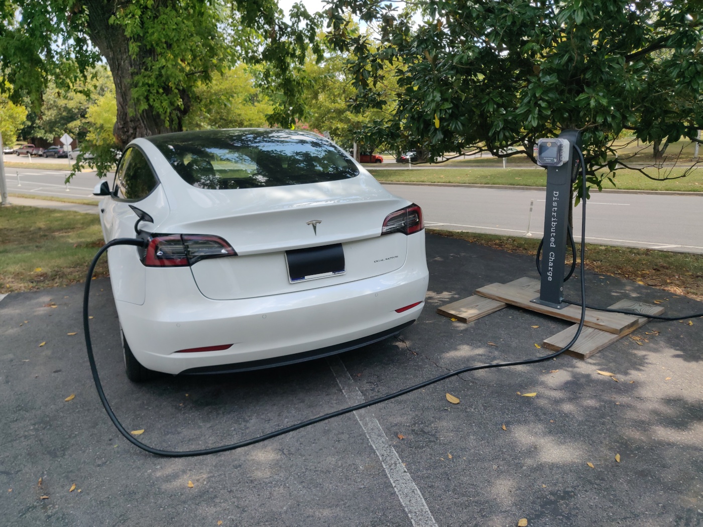 Overall View of boerst's Car Charging